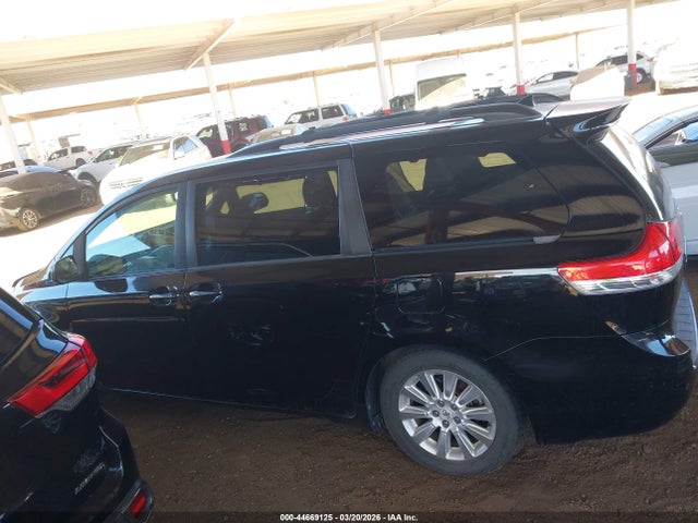 Toyota Sienna Xle