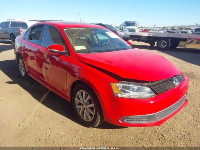Salvage Volkswagen Jetta Image