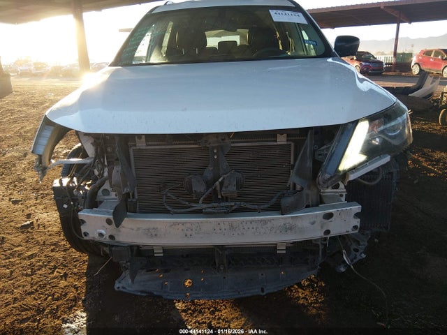 Nissan Pathfinder Sl