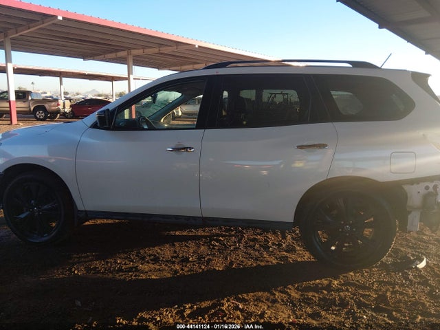Nissan Pathfinder Sl
