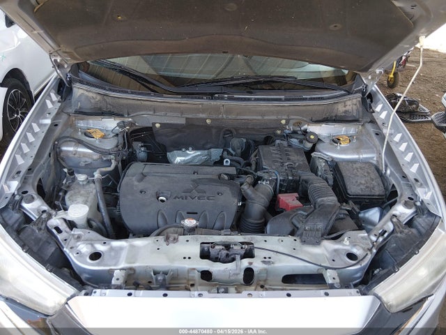 Mitsubishi Outlander 2.0 Le