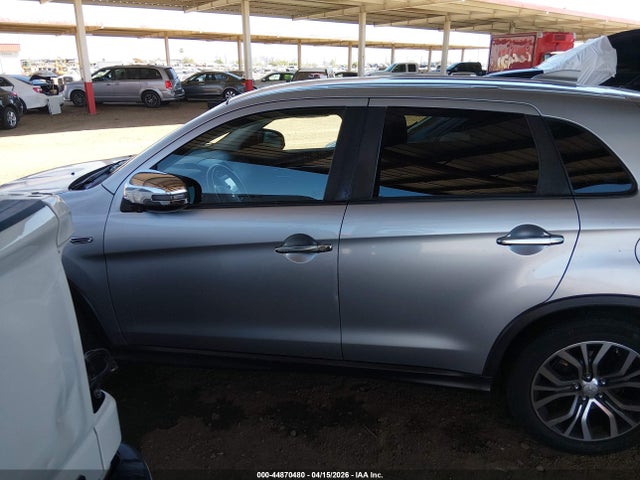 Mitsubishi Outlander 2.0 Le