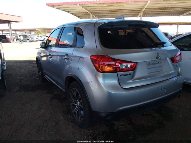 Mitsubishi Outlander 2.0 Le