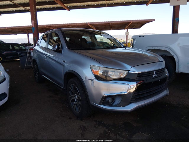 Salvage Mitsubishi Outlander Image