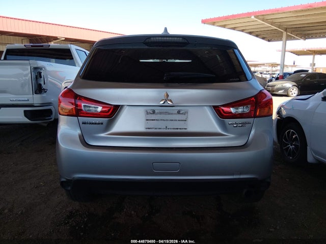 Mitsubishi Outlander 2.0 Le