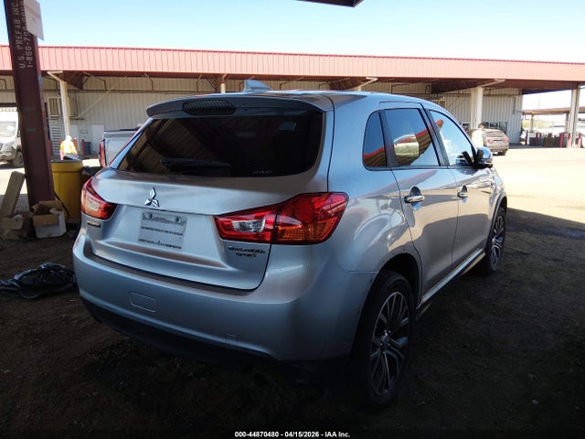 Mitsubishi Outlander 2.0 Le