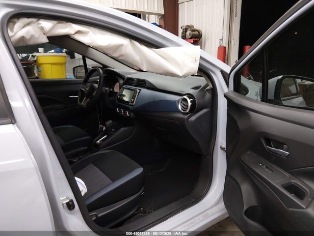 Nissan Versa 1.6 Sv