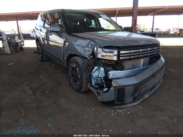 Salvage Hyundai SANTA FE Image