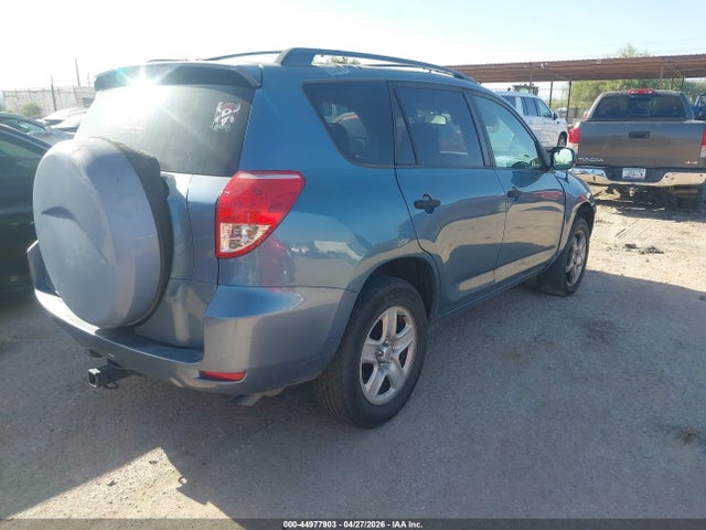Toyota RAV4 Base V6