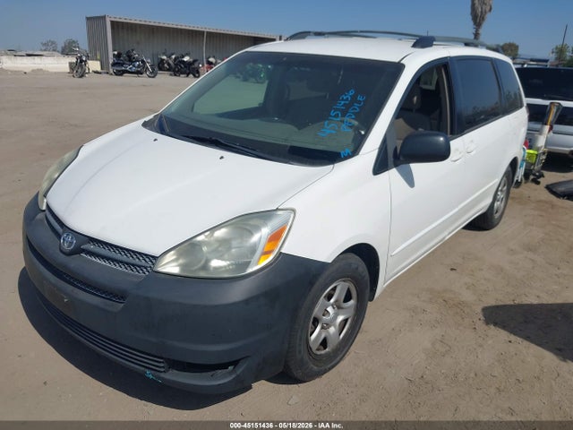 Toyota Sienna Le
