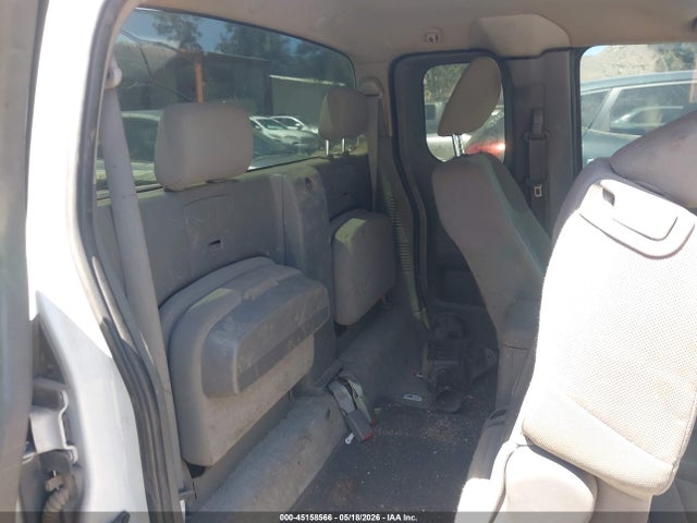 Nissan Frontier S