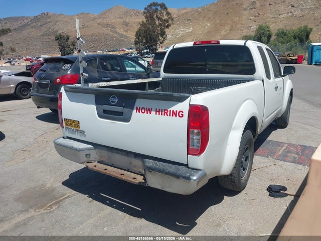 Nissan Frontier S