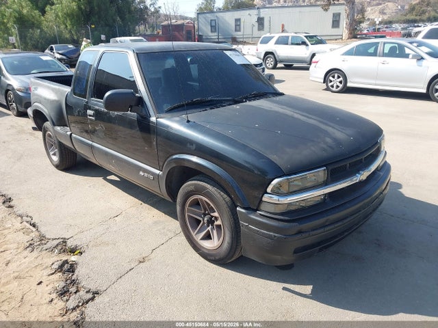 Salvage Chevrolet S-10 Image