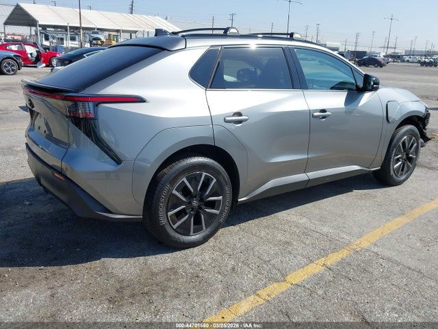 Toyota Bz Xle Plus