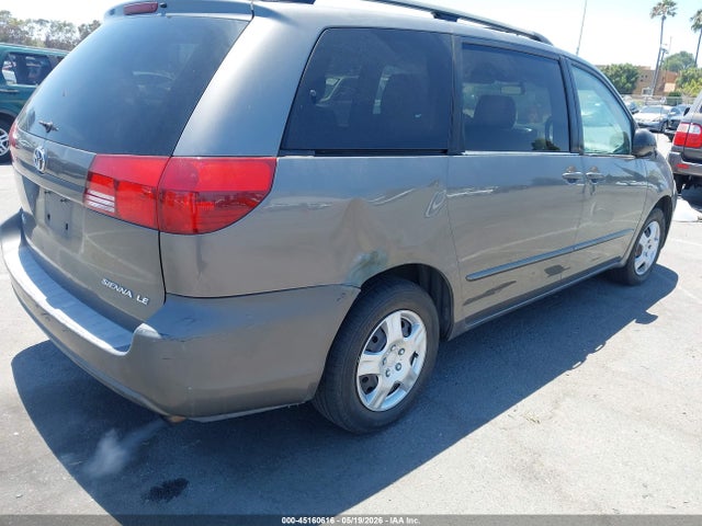 Toyota Sienna Le
