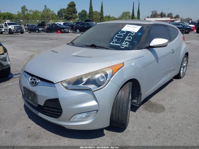Hyundai VELOSTER