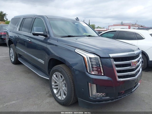 Salvage Cadillac Escalade Image