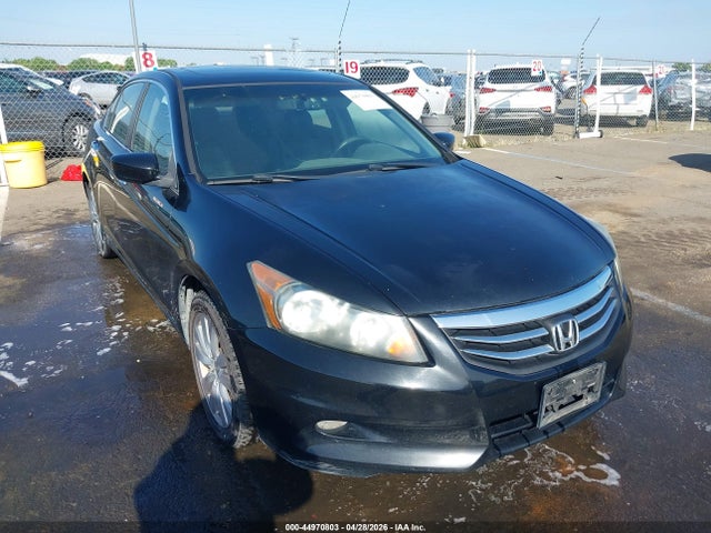 Salvage Honda Accord Image