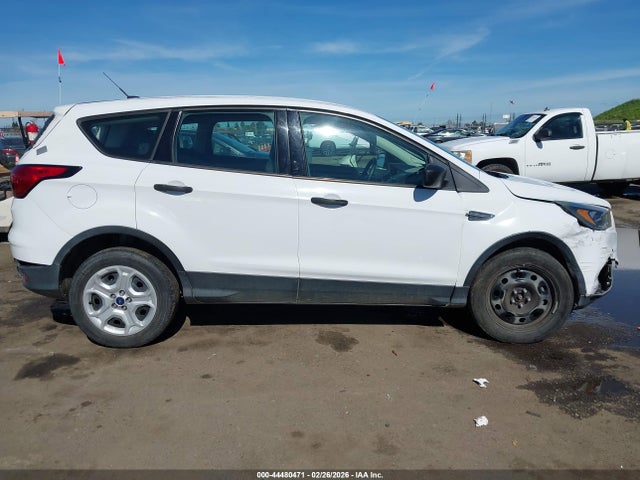 Ford Escape S