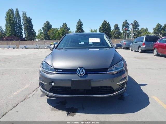 Volkswagen e-Golf Se