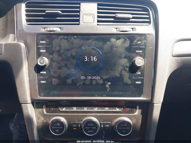 Volkswagen e-Golf Se
