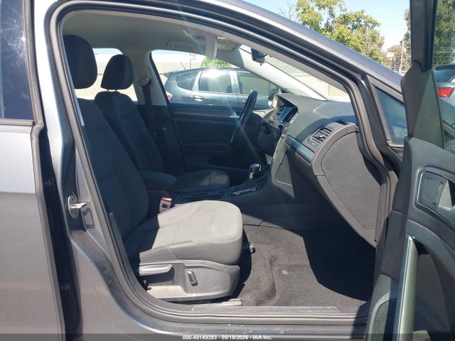 Volkswagen e-Golf Se