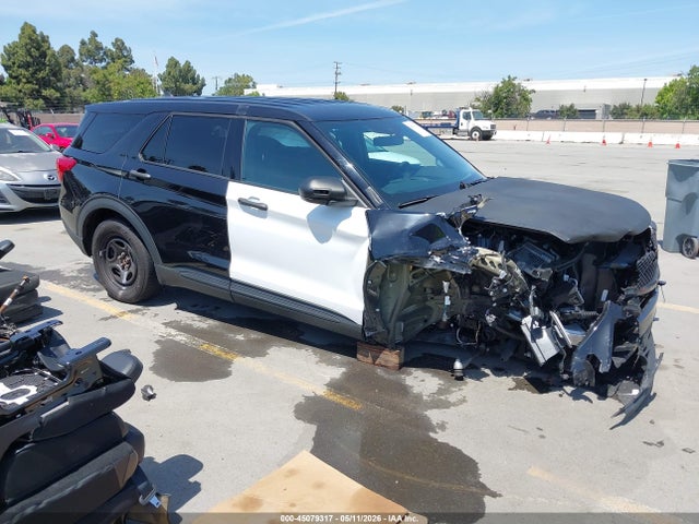 Salvage Ford Police Interceptor Utility Image
