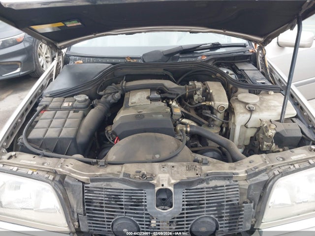 Mercedes-Benz C-Class 220