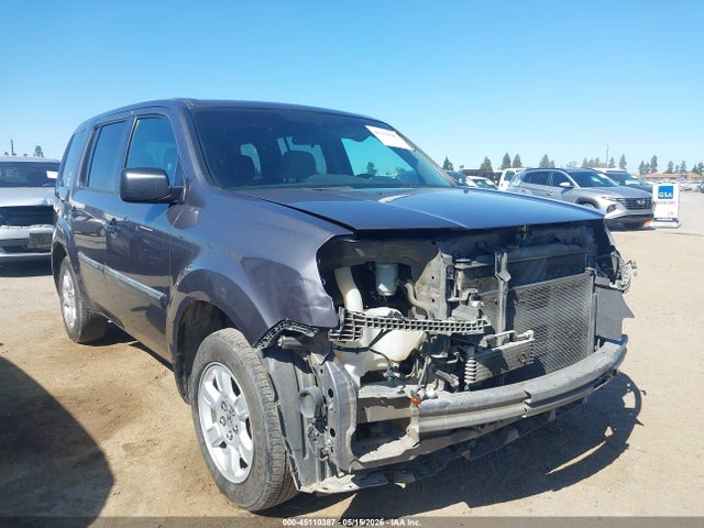 Salvage Honda Pilot Image