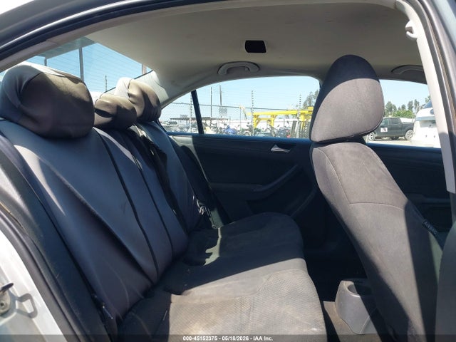 Volkswagen Jetta 2.0l S