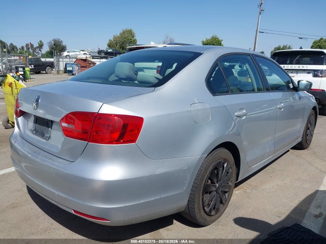Volkswagen Jetta 2.0l S