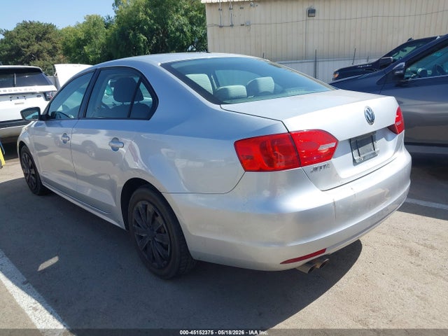 Volkswagen Jetta 2.0l S