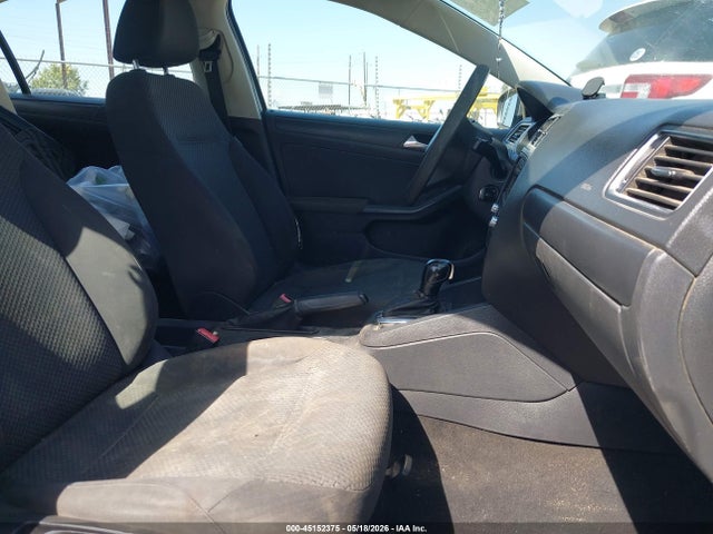 Volkswagen Jetta 2.0l S