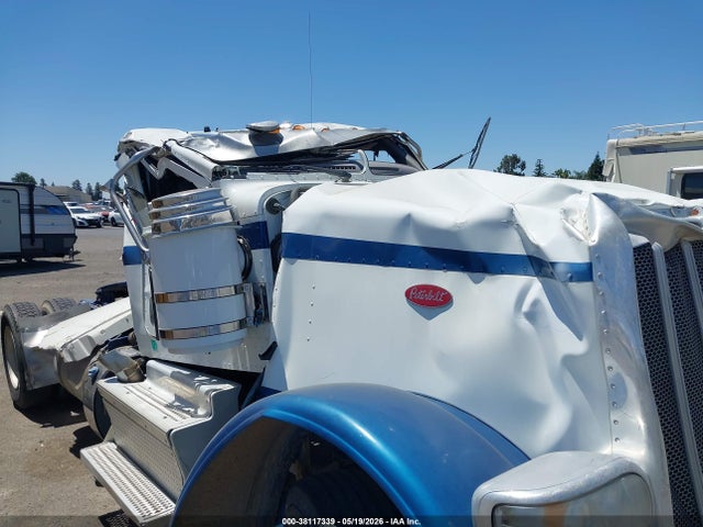 Peterbilt 389