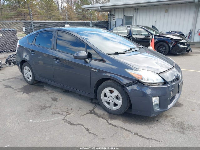 Salvage Toyota Prius Image
