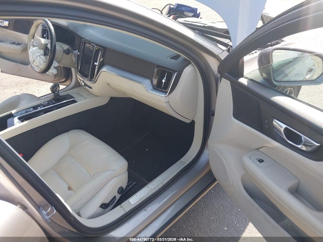 Volvo S60 T6 Momentum
