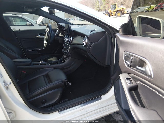 Mercedes-Benz Cla-class 4matic