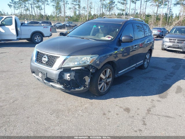 Nissan Pathfinder Platinum