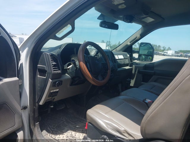 Ford F-350 Xl