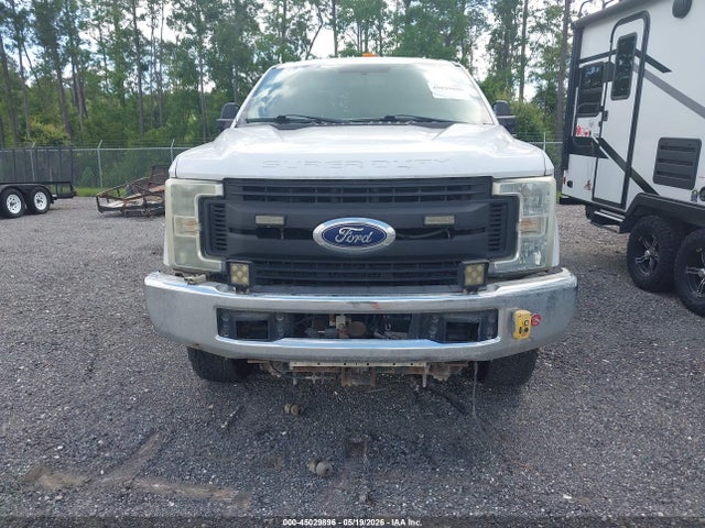 Ford F-350 Xl