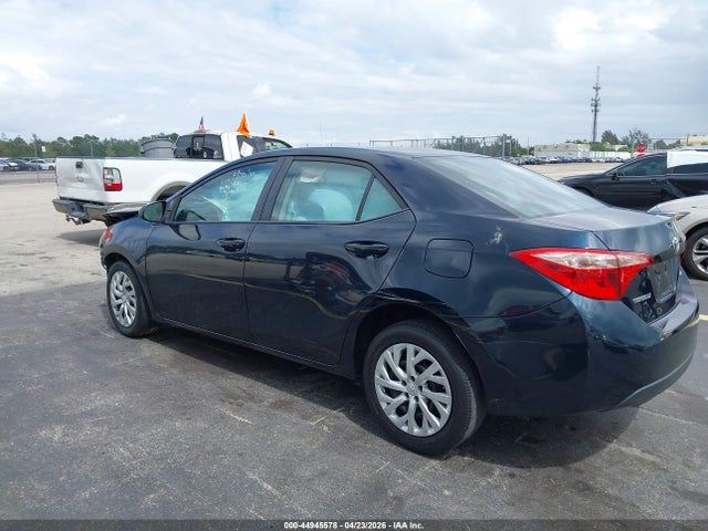Toyota Corolla Le