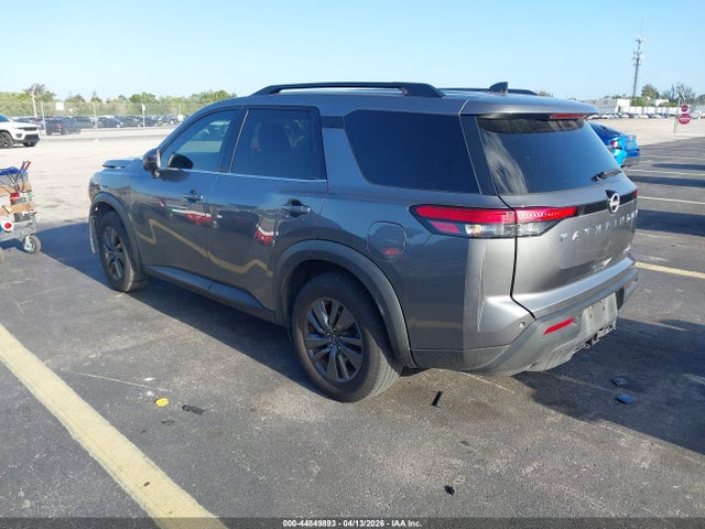 Nissan Pathfinder Sv 4wd