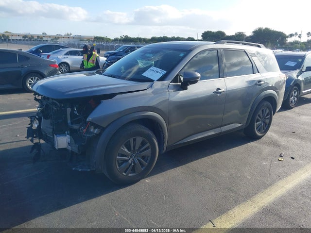 Nissan Pathfinder Sv 4wd