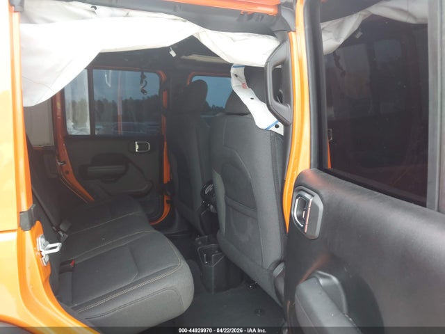 Jeep Wrangler 4-door Summit 4x4