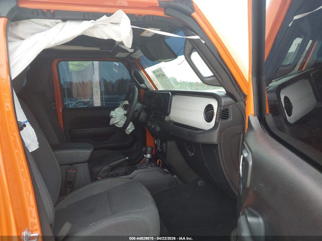 Jeep Wrangler 4-door Summit 4x4