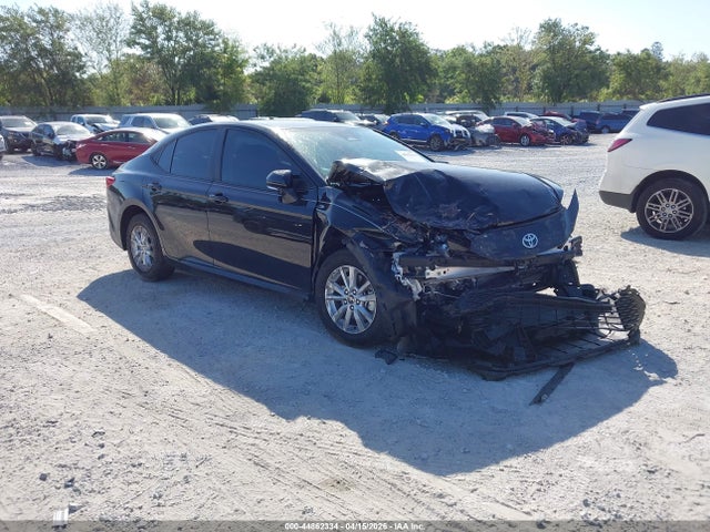 Salvage Toyota Camry Image