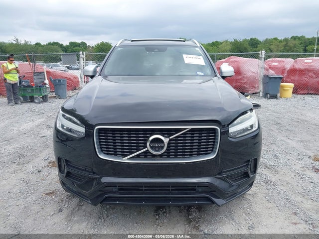 Volvo XC90 T6 R-design