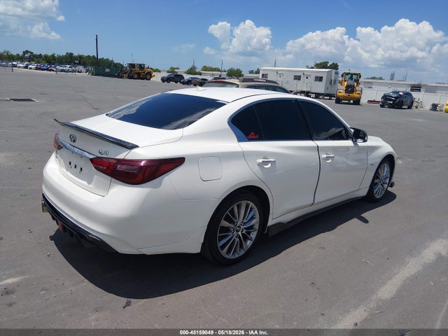 INFINITI Q50 3.0t Luxe