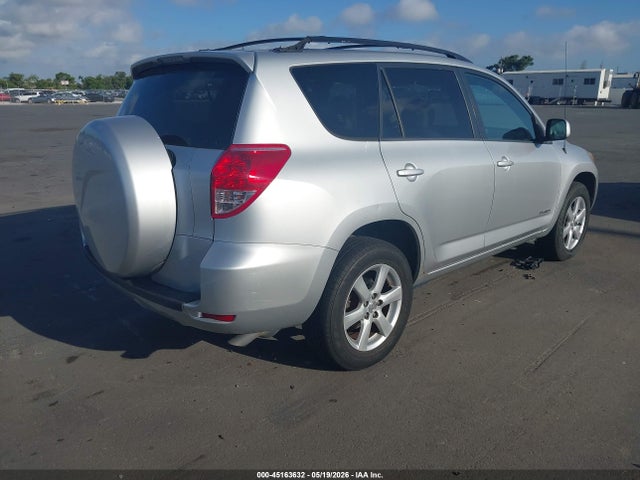 Toyota RAV4 Limited V6