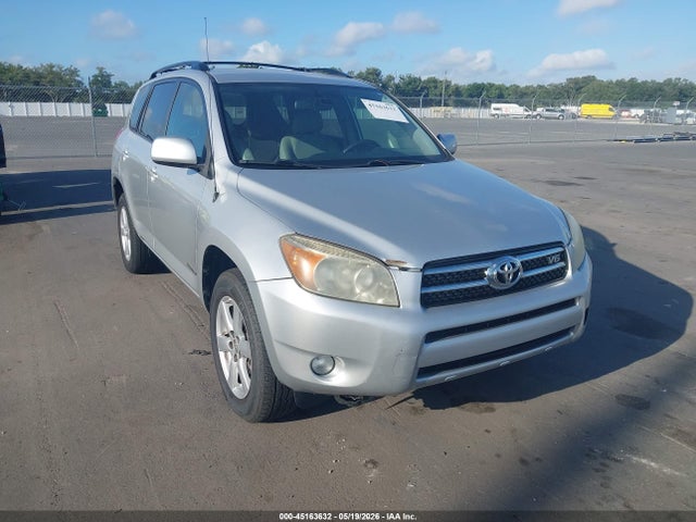 Salvage Toyota RAV4 Image